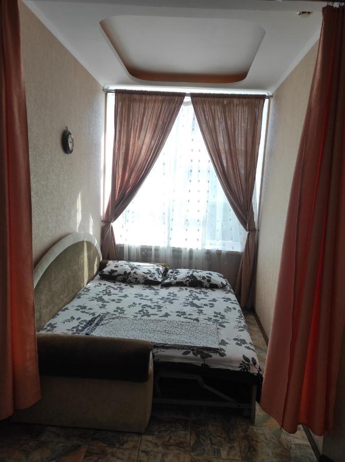 Apart-Otel'"Tsarskoe-Selo" Poltava Exterior foto